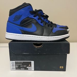Jordan 1 Mid, Hyper Royal Tumbled Leather, size US M 8.5